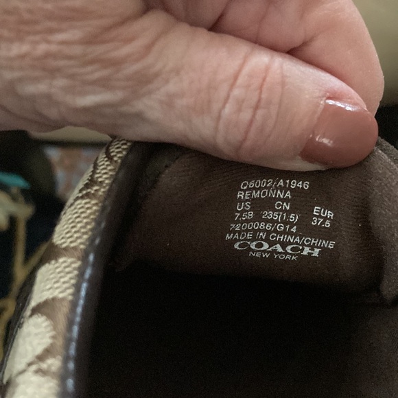 COACH SIGNATURE BROWN REMONNA SNEAKER. SIZE 7.5. WORN TO TRY ON.  NWOT - Picture 2 of 9
